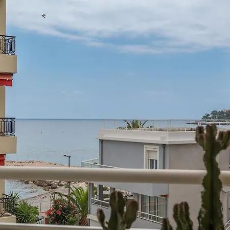 Lägenhet Beautiful 1 Bedroom Flat , 20 M From The Beach, Ac And Private Garage