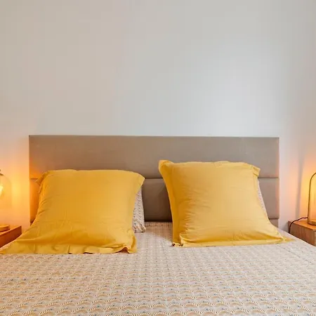 Beautiful 1 Bedroom Flat , 20 M From The Beach, Ac And Private Garage Lägenhet Roquebrune-Cap-Martin